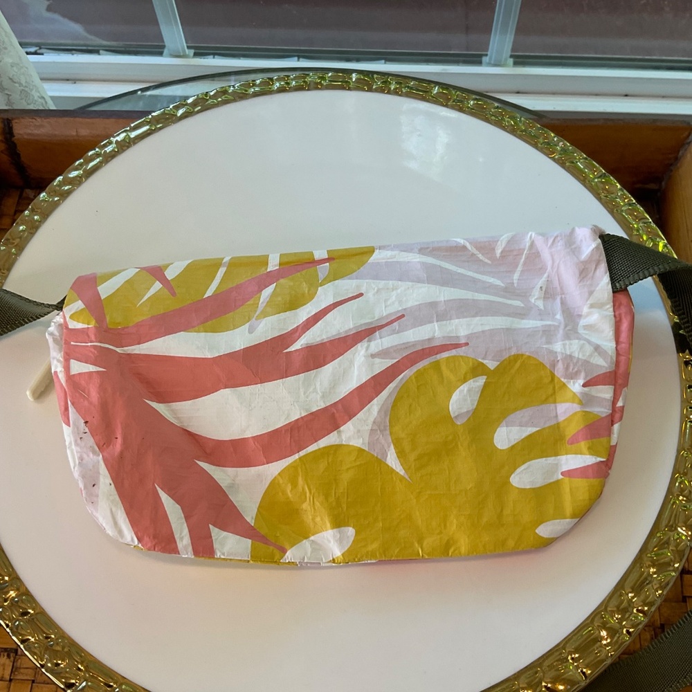 ALOHA Collection Mini Hip Pack - Picture 5 of 6